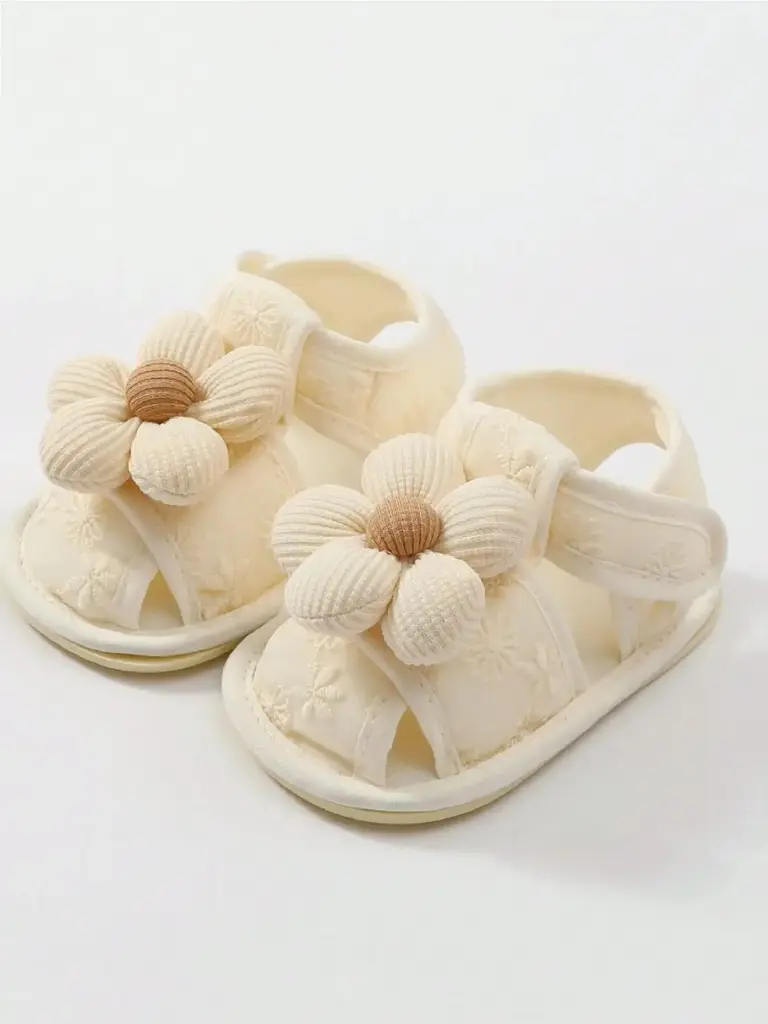 Sandalias con flores para bebé de 0-5M