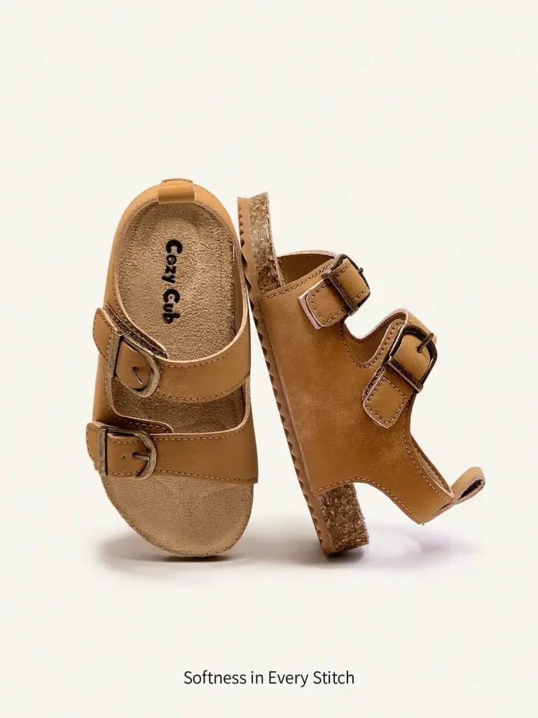 Sandalias con hebilla plana para niños