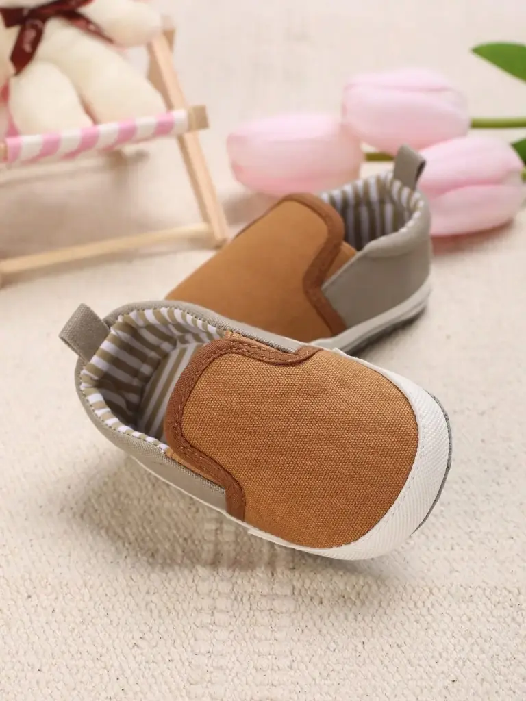 Zapatitos con suela blanda