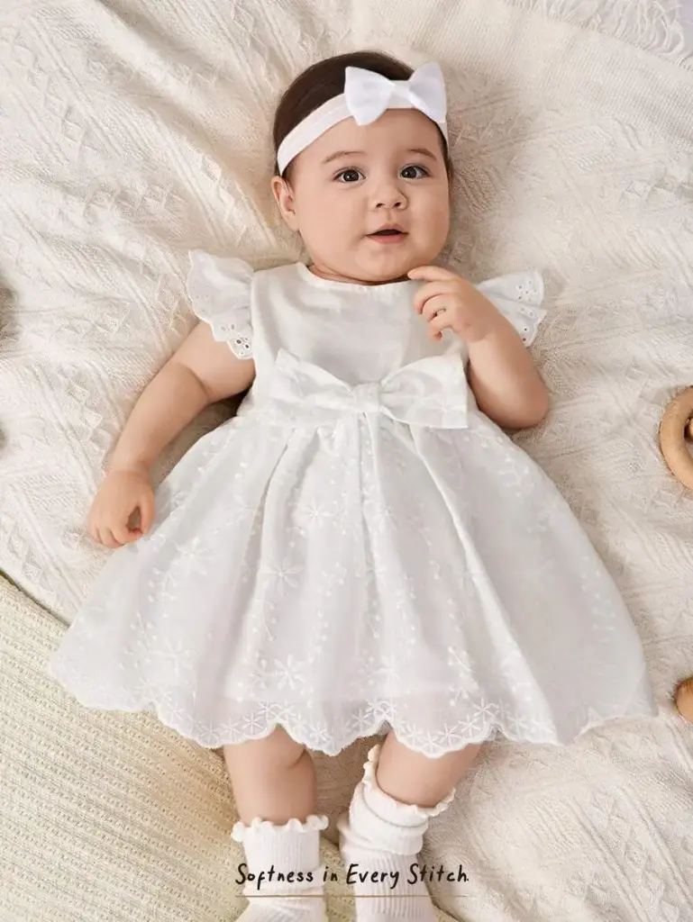 Vestido sin mangas con cuello redondo