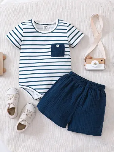  Body de rayas con parche con bolsillo & Shorts